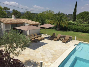Отель Villa - Mougins  Мужин